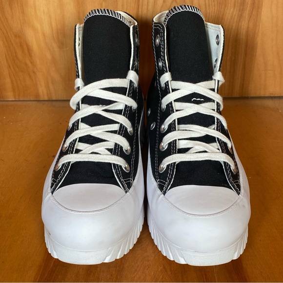 NEW Womens 8 Converse All Star Lugged 2.0 Fashion Sneakers Black White SEF0915 - Picture 2 of 8